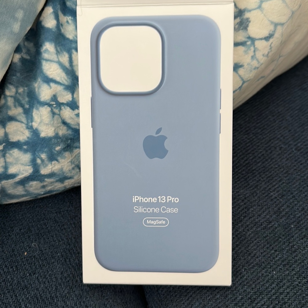 IPhone 13Pro Silicone Case. Perfect Condition!
